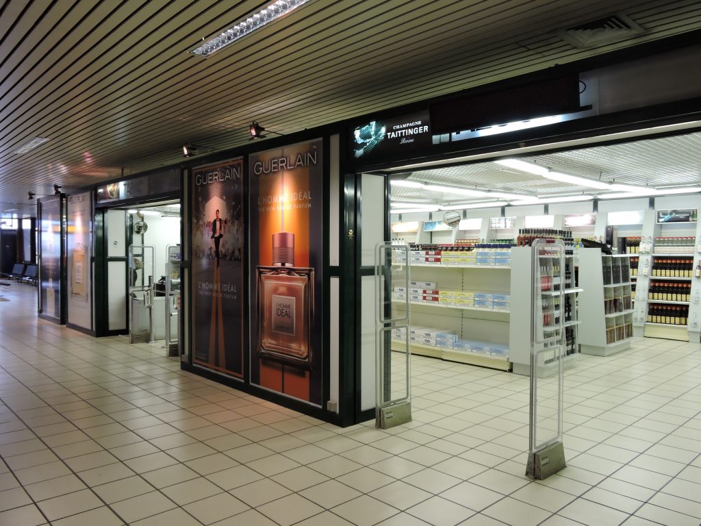 AKASSY Duty Free shop
